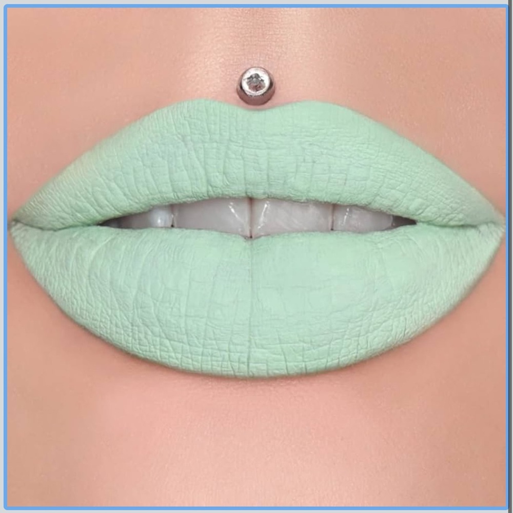Jeffree Star High Society Liquid Velour